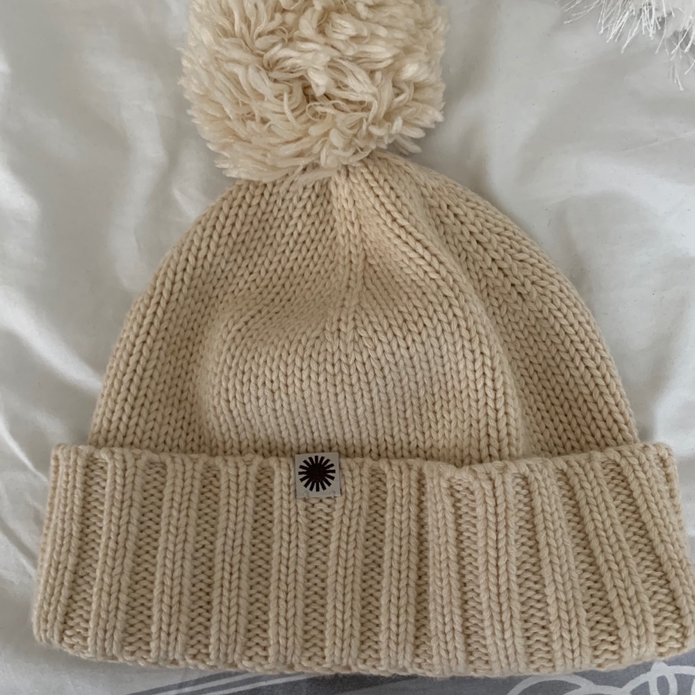 UGG knit hat